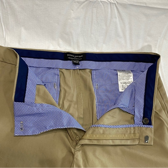 Banana Republic Men’s Non-Iron Tailored Slim Fit Pants - Picture 3 of 5